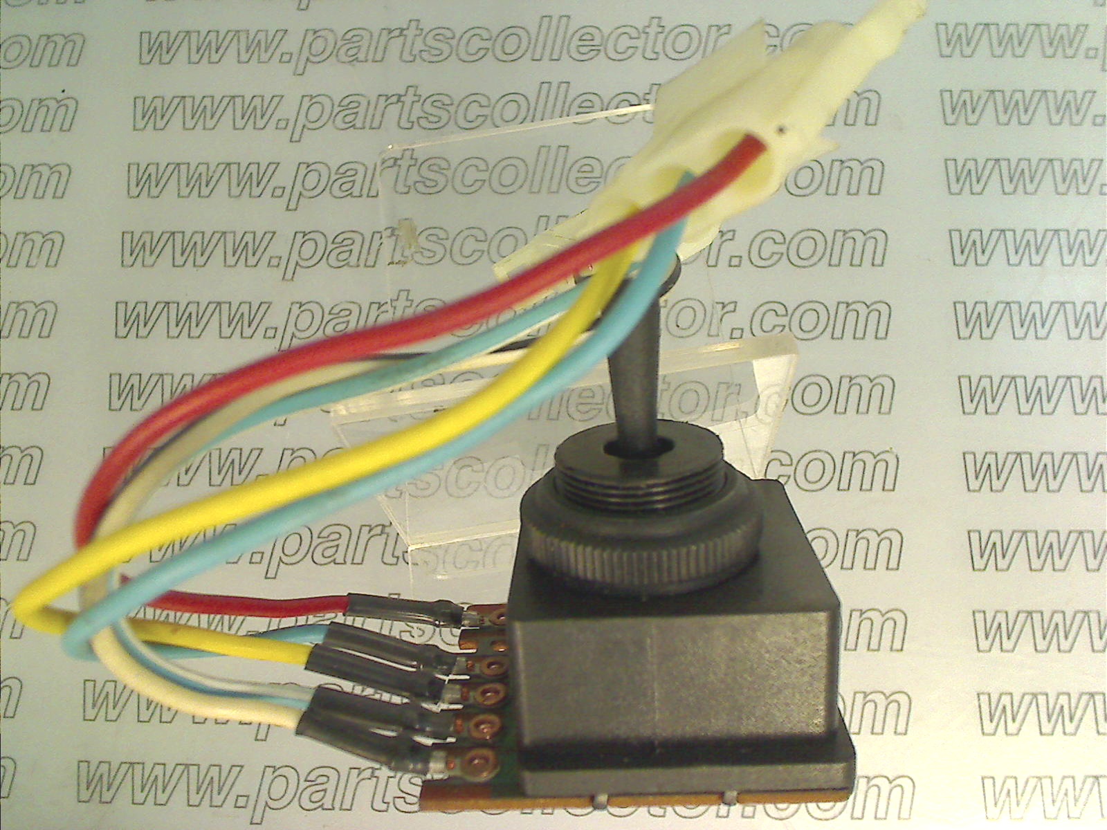 MASERATI 330918400 Electrical system code 9712 compatible with: MASERATI BORA AM117, MASERATI KHAMSIN AM120, MASERATI MERAK AM122, MASERATI MERAK SS AM122A - detail view